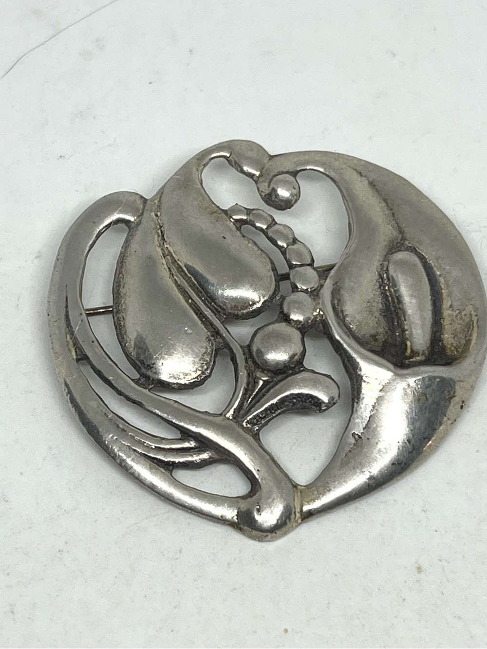 Unbranded Silver Heart Floral Brooch